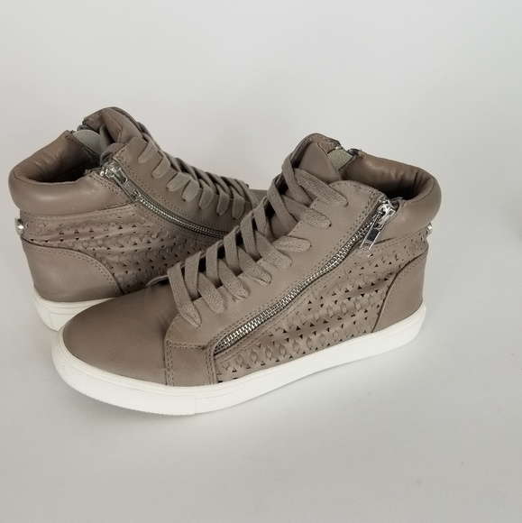 steve madden zipper sneakers